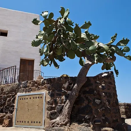 Dammusi Al-qubba Wellness & Oda ve Kahvaltı Campobello