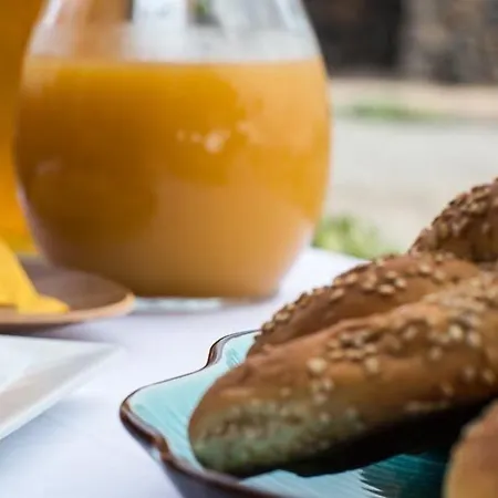 Bed & Breakfast Dammusi Al-qubba Wellness & Campobello