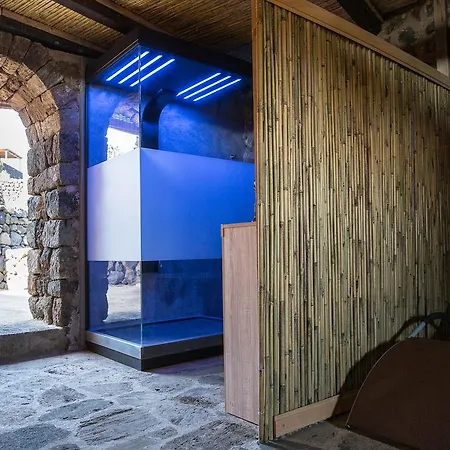 Dammusi Al-qubba Wellness & Couette-café