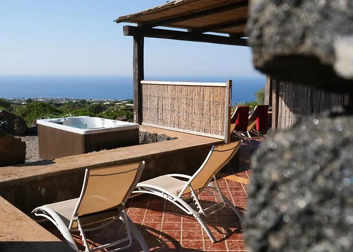 Dammusi Al-qubba Wellness&resort Bed & Breakfast Campobello