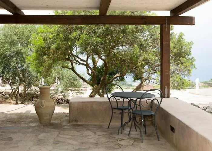 Dammusi Al-qubba Wellness&resort Bed & Breakfast Campobello