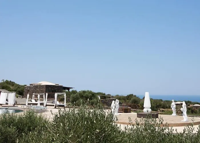 Dammusi Al-qubba Wellness&resort Bed & Breakfast 4*