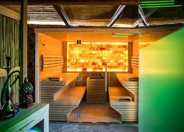 Dammusi Al-qubba Wellness&resort Bed & Breakfast 4*